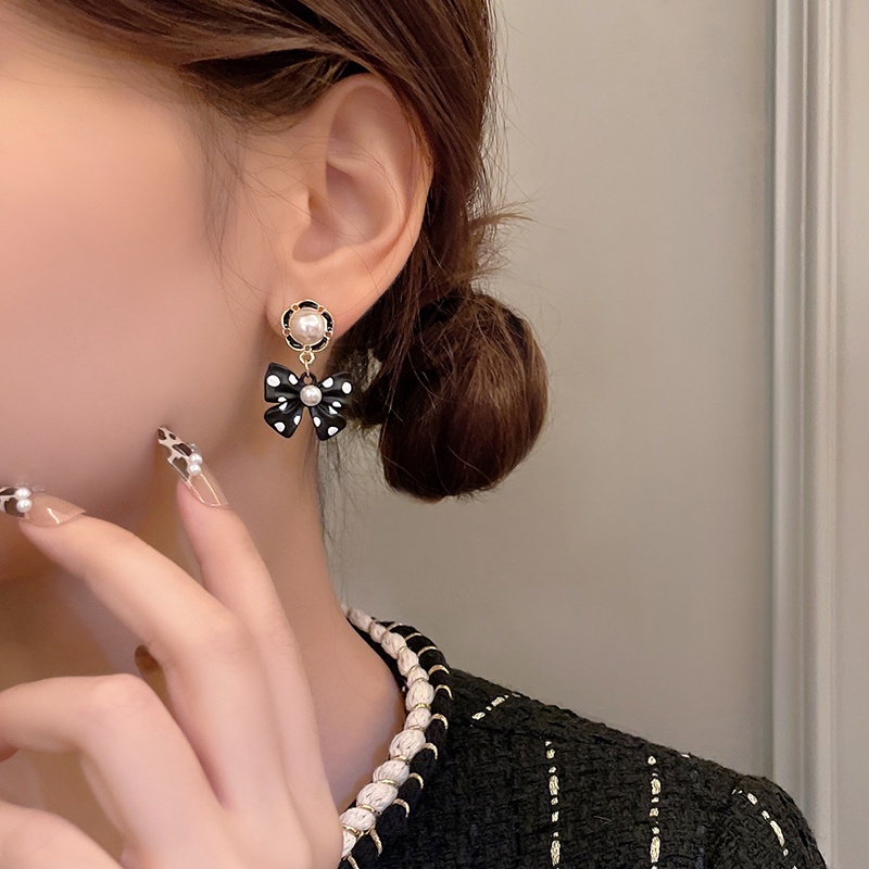 Anting Mutiara Busur Polkadot Hitam Vintage Aksesoris Telinga Korea Wanita