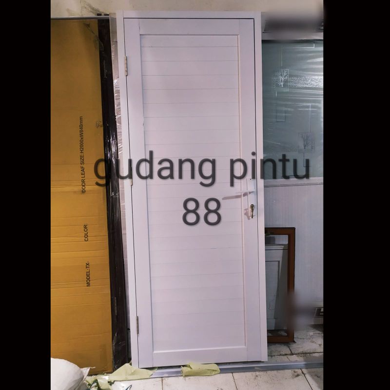 pintu aluminium panel kamar
