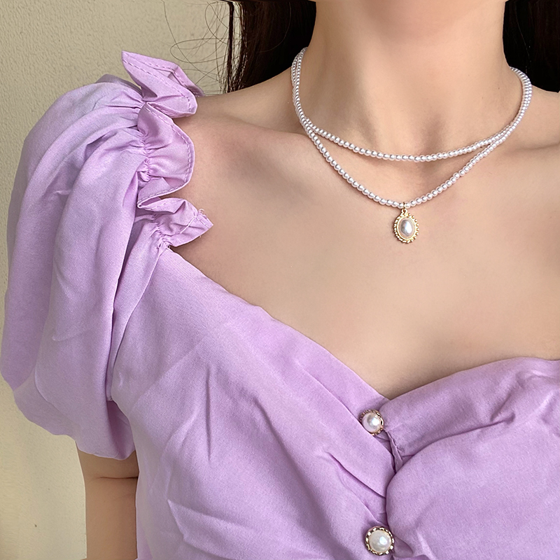 YEEZII Kalung Rantai Klavikula Hias Liontin Kupu-Kupu Hati Mutiara Warna Emas Gaya Retro Untuk Wanita