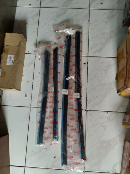Ready Stok List Karet Body / Body Moulding Panther Grand Touring Original
