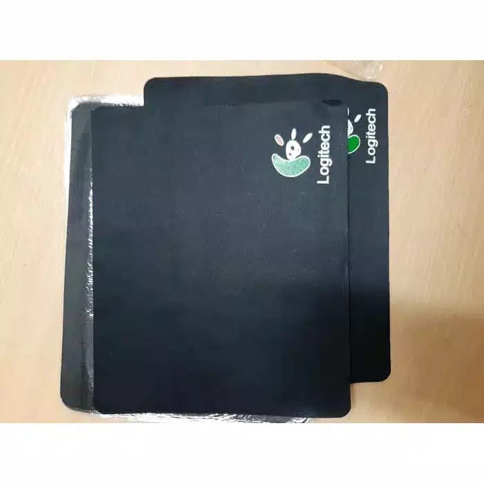 Mousepad Polos Anti Air, Anti Slip 24x19.5 cm