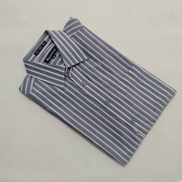 Kemeja aquascutum