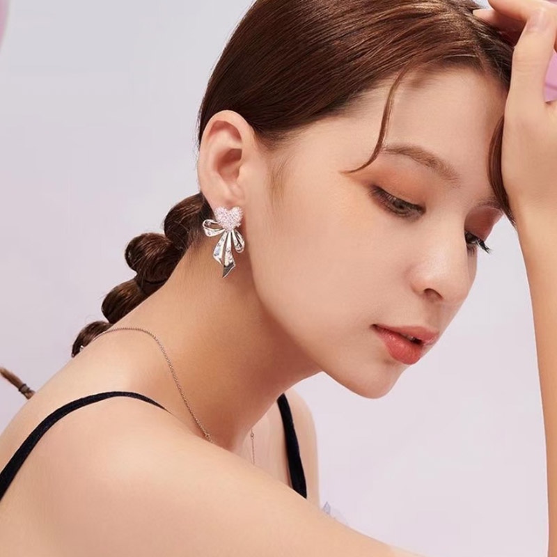 Anting Tusuk Berlian Imitasi Model Pita Warna Pink Untuk Wanita