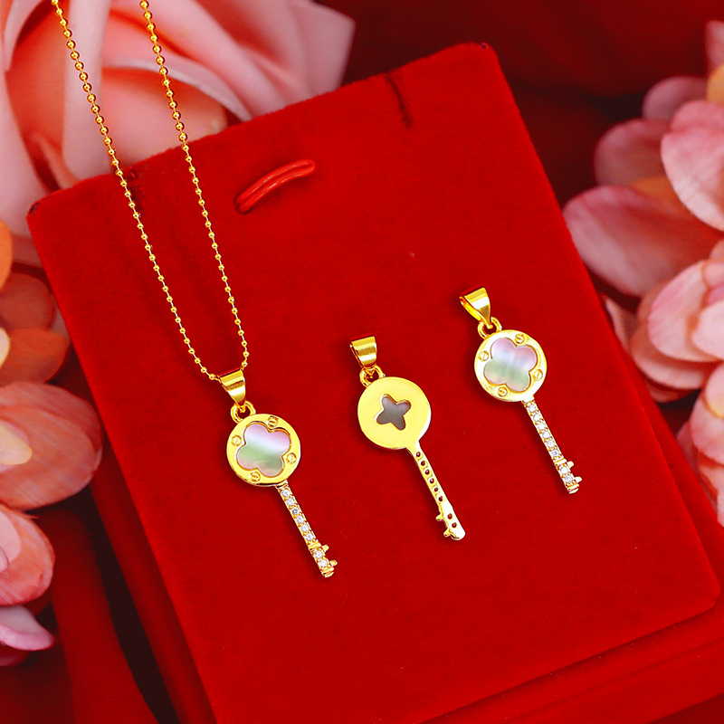 Kalung Klavikula Emas Asli Kadar 375 Hias Liontin Kunci Clover Gaya Korea Untuk Wanita