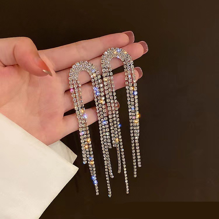1 Pasang Anting Rumbai Panjang Hias Berlian Imitasi Gaya Korea Untuk Wanita
