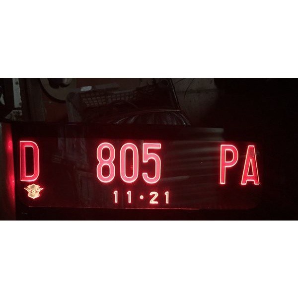 Cover Plat Nomor Mobil Akrilik Cembung Model Grafir Mesin