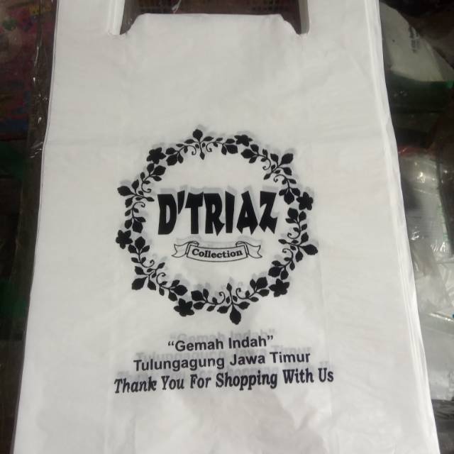 Plastik sablon kresek ukuran besar ukuran 28x48 isi 50 pcs free desain...minimal order 150 pcs