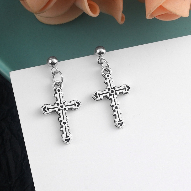 Anting 925 Silver Needle Bentuk Salib Gaya Korea Hip Hop Untuk Wanita