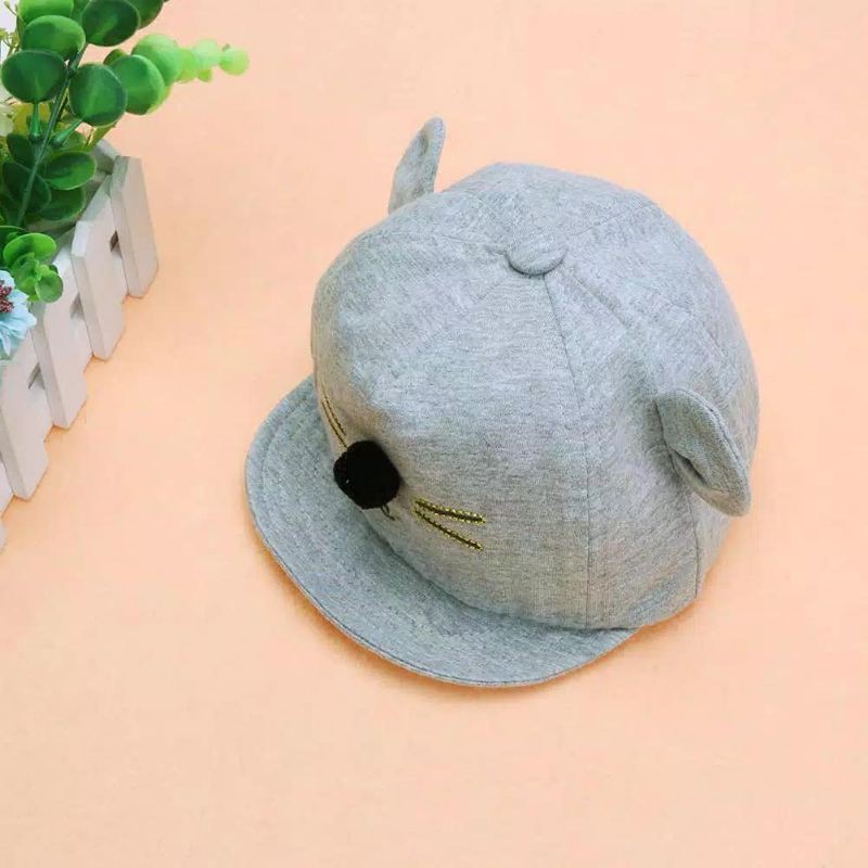 TOPI LOKAL TELINGA KUCING