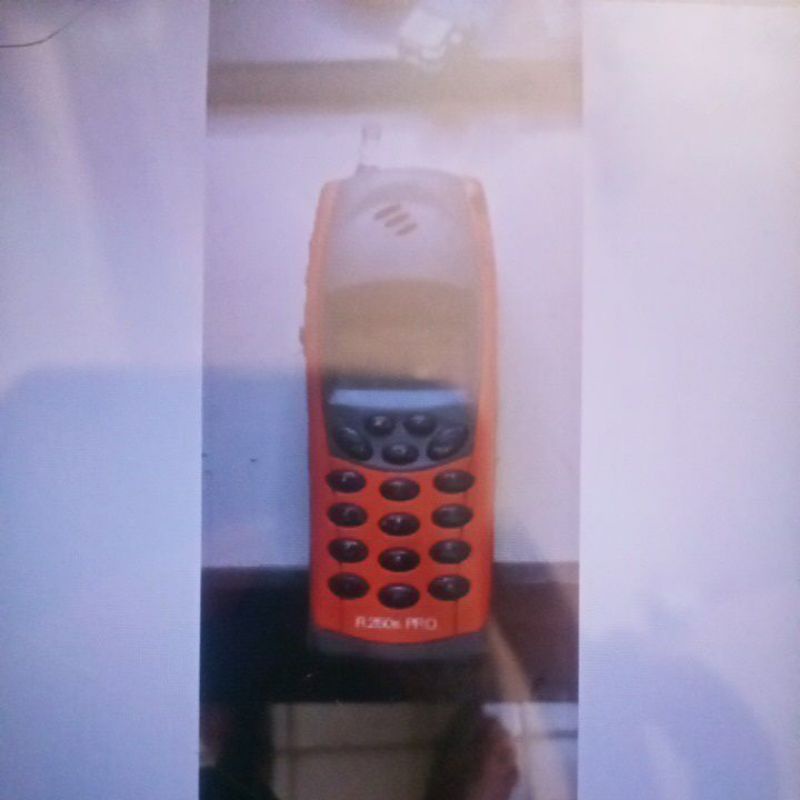 hp ericsson R 250 pro
