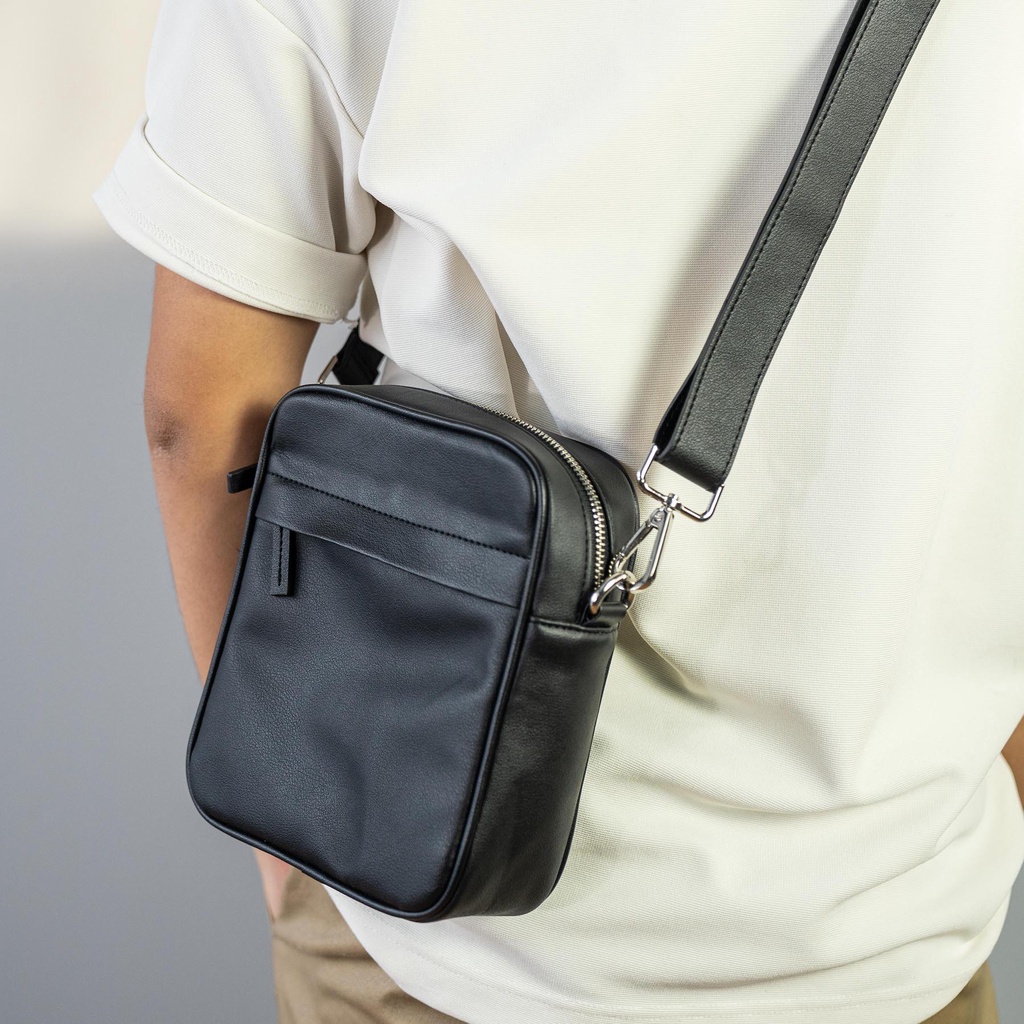 Stefan - Quadro Crossbody Bag / Tas Selempang