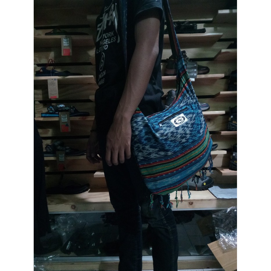 Tas Etnik Rajut Lombok