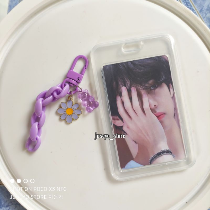 Kpop Set Keychain Estetik dan box wadah photocard bangtan idol lain free PC