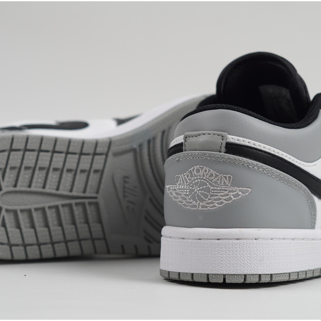 Nike Air Jordan 1 Low Black Toe