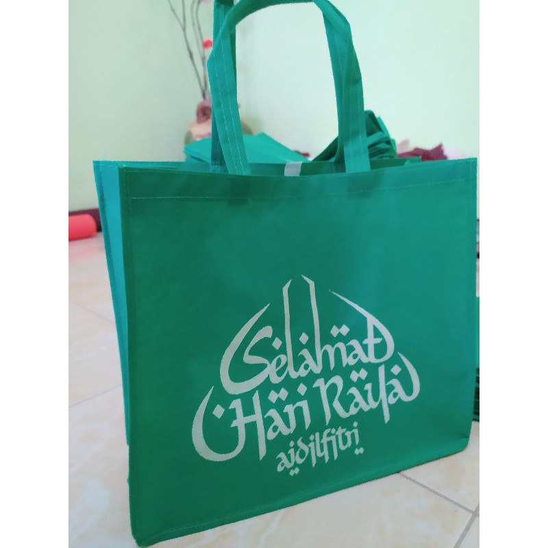 

tas edisi lebaran ukuran tinggi 28 panjang 30 lebar 12 cm