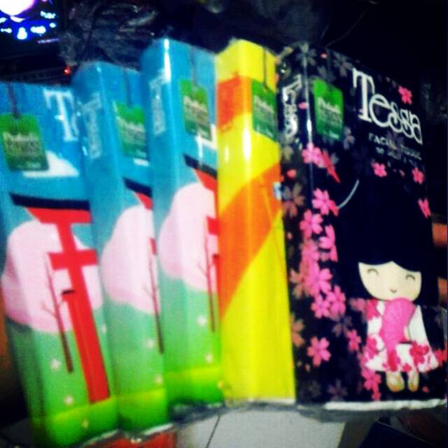 Tissue Tessa 50sheet 2ply 5bungkus