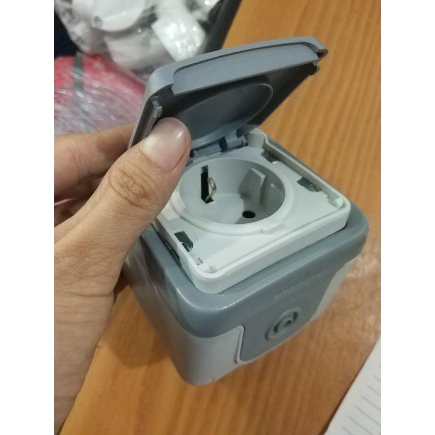 Stopkontak outbow WATERPROOF LEGRAND 69733