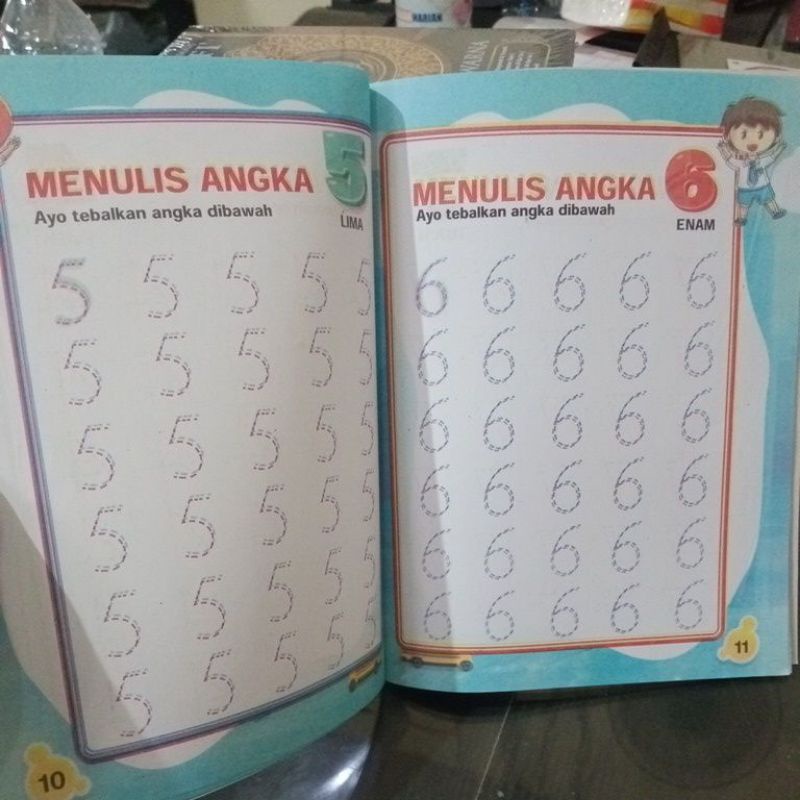 buku mengenal dan menulis angka (19×27cm)