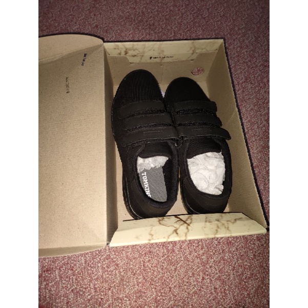 SEPATU TOMKINS PRELOVED BARU SEKALI PAKAI