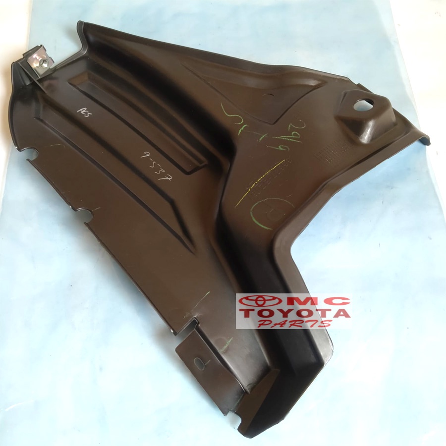 Liner Fender Spakbor Belakang Kanan Grand Avanza Xenia 65637-BZ161