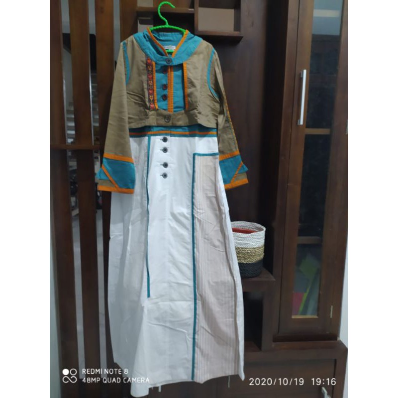 preloved tuneeca size m