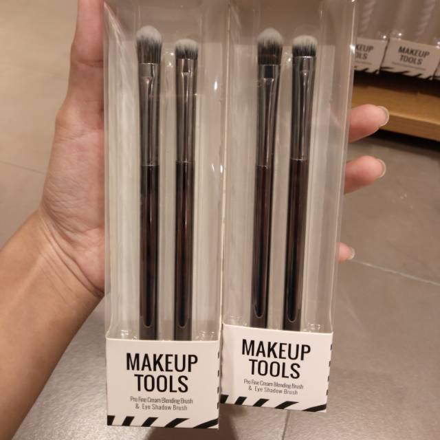 Jual brush makeup miniso / Pro fine cream blending blush & eye shadow