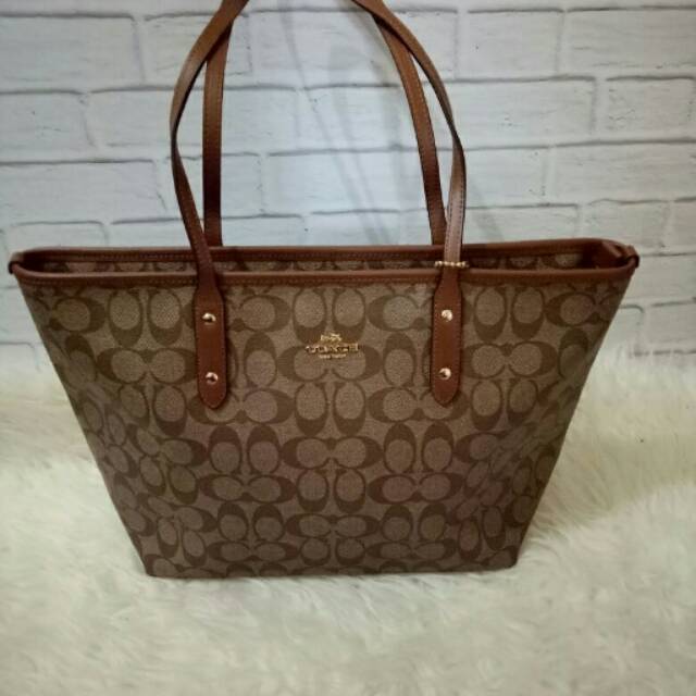 Coach city tote top zip