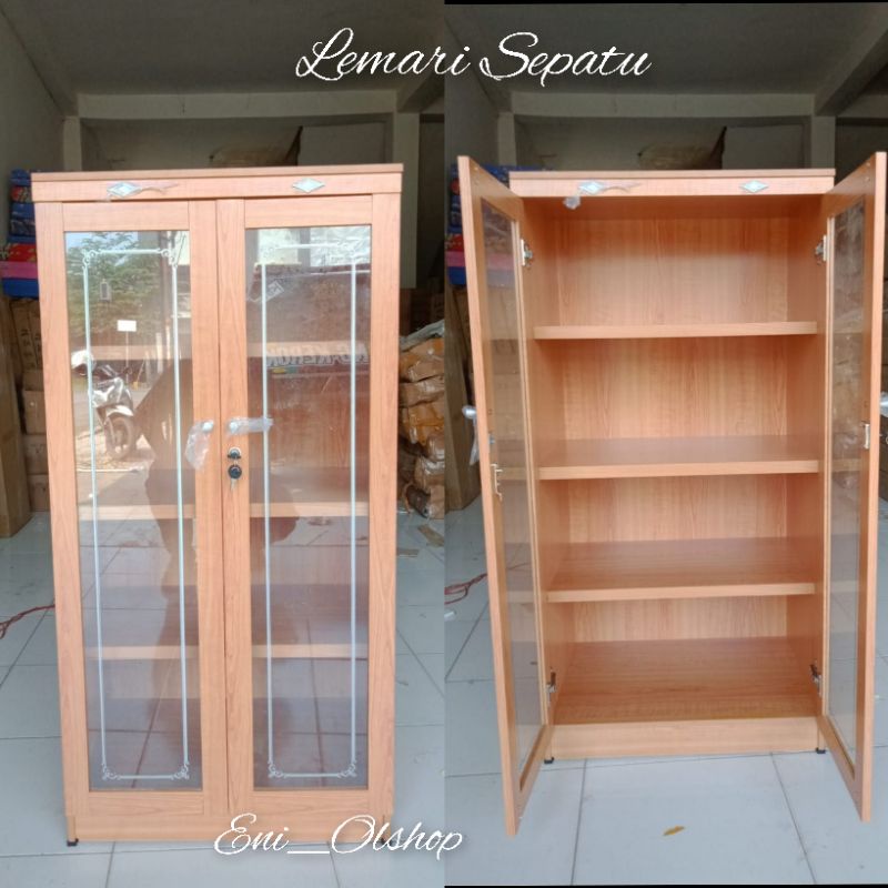 Lemari Sepatu Kayu Partikel, Kaca Palembang