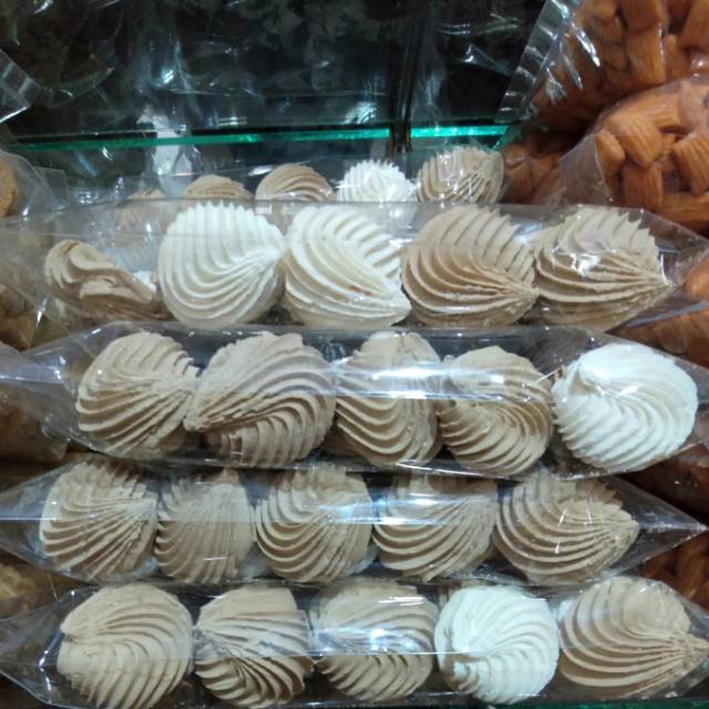 

Kue Kering Sagu Kiloan 250gr