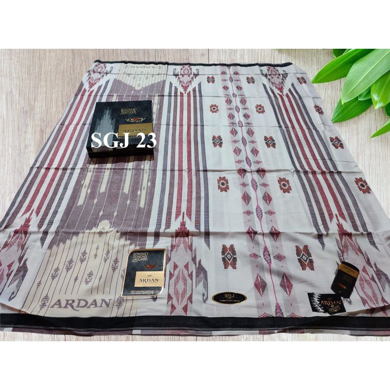 SARUNG ARDAN SGJ GOLD (SONGKET GUNUNG JACQUARD)