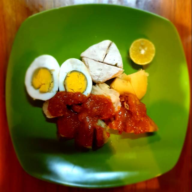 

Siomay komplit
