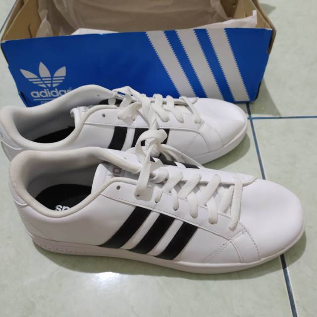 adidas neo baseline