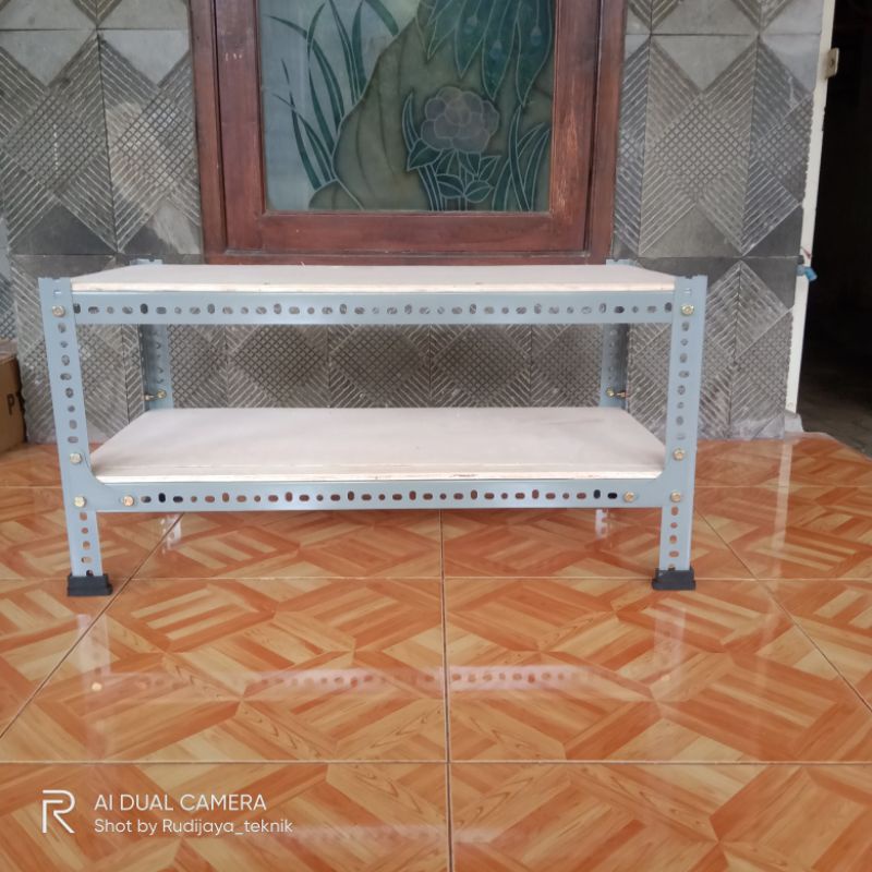 MEJA SIKU LUBANG (75X40X40)