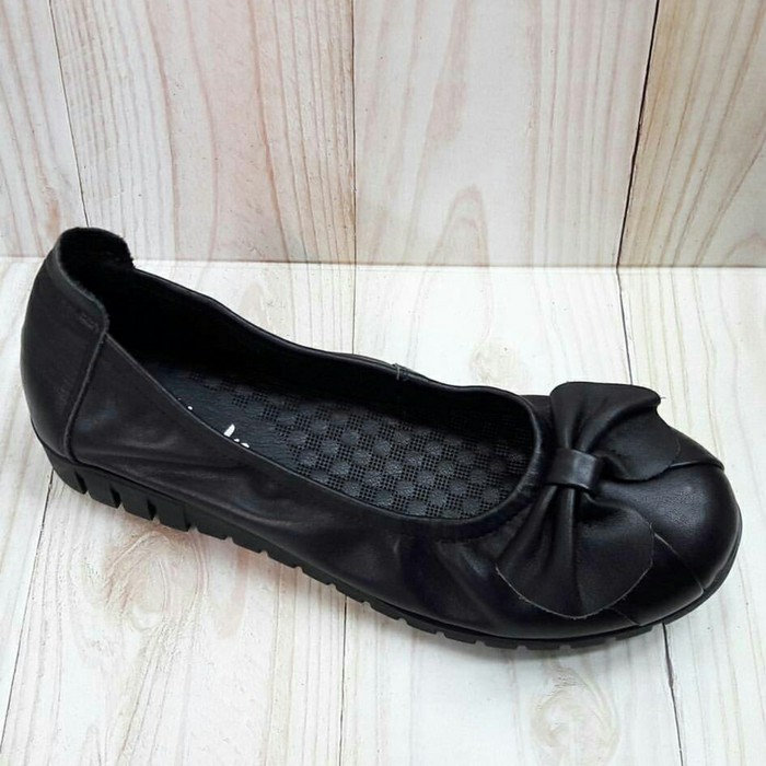 Terbaru Laris Sepatu Wanita Clarks Code R01 / Clarks