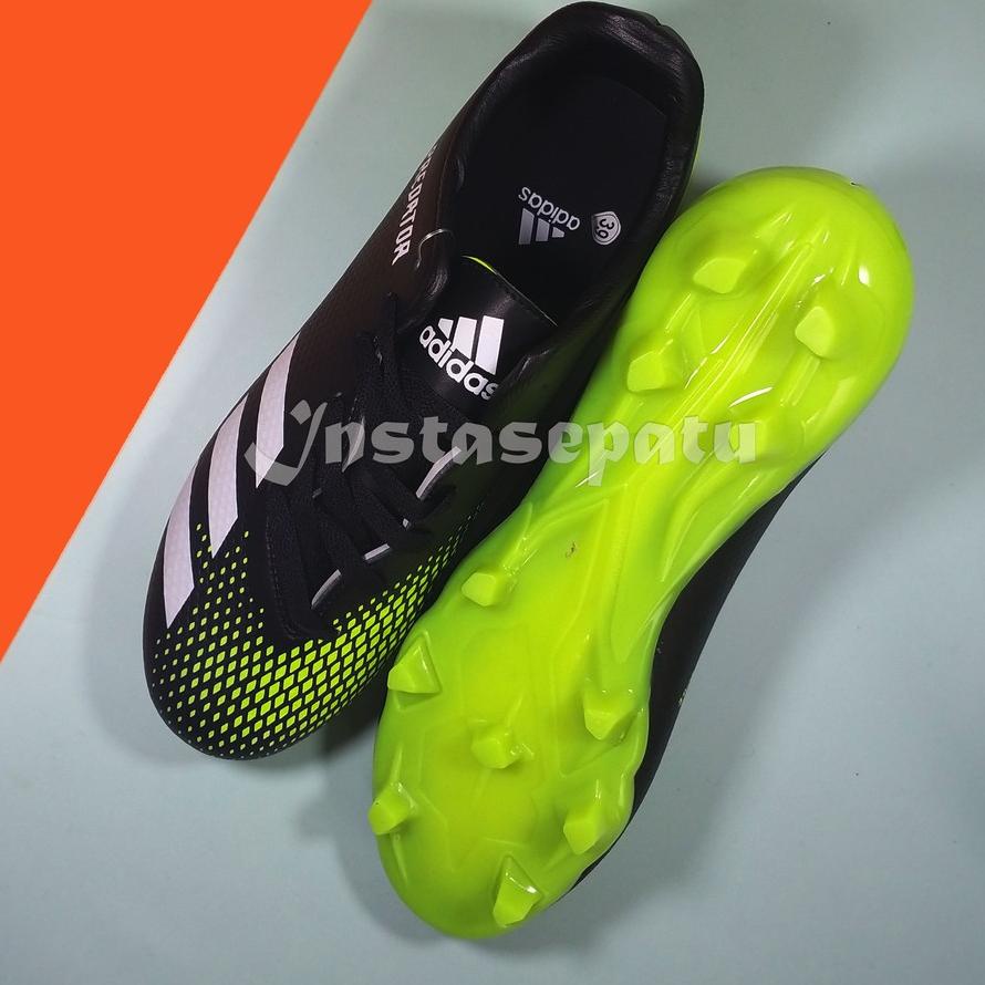 Sepatu Bola Predator