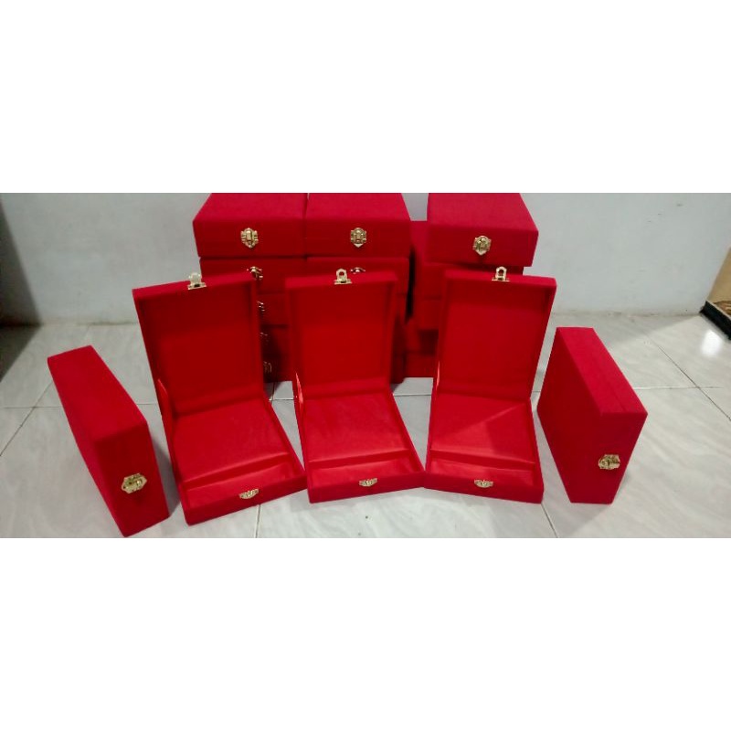

RN box plakat buludru ukuran costum