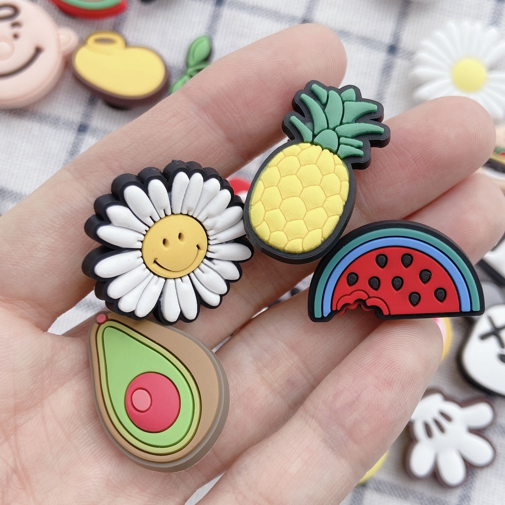 Croc Sepatu Anak Laki-Laki / Perempuan Model Kancing croc / jibz / croc / DIY