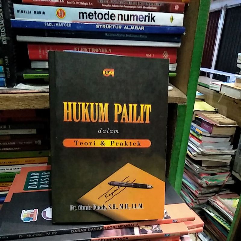 hukum kepailitan dalam teori dan praktek