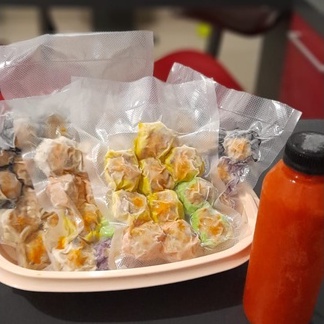 

Siomay Dimsum Pelangi