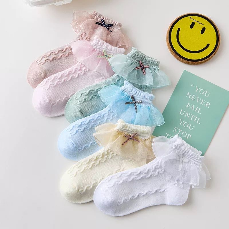 (Pimenova) Kaos kaki anak kaos kaki bayi perempuan dengan renda warna soft