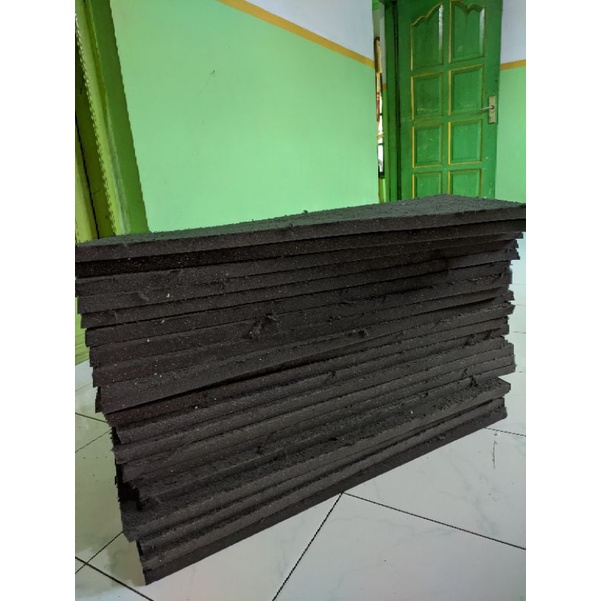 BUSA foam LEMBARAN SUPER TAMBAHAN JOK MOTOR MOBIL KURSI ukuran 30x75x2 cm TERMURAH TERLARIS