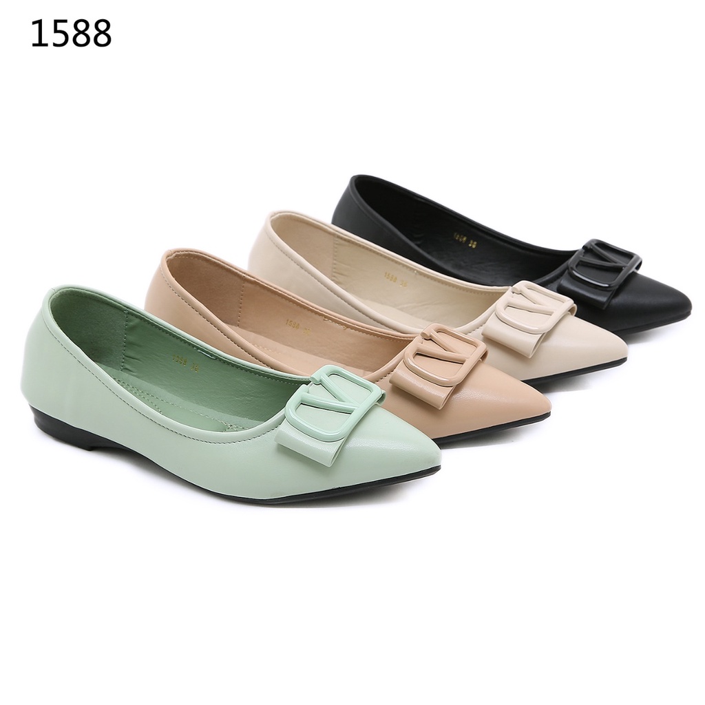 V VLOGO Buckle Shoes #1588