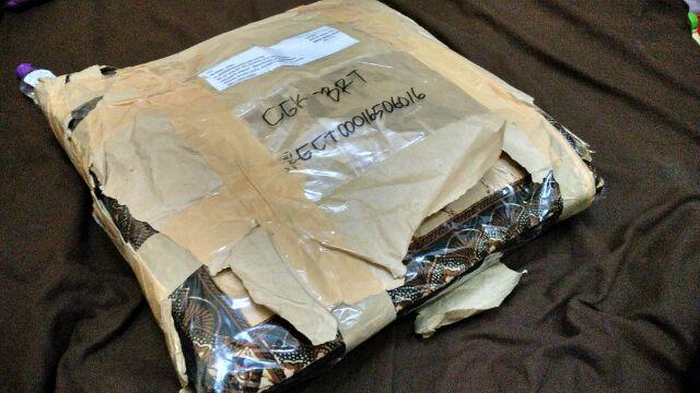 Sarung Bantal Wayang