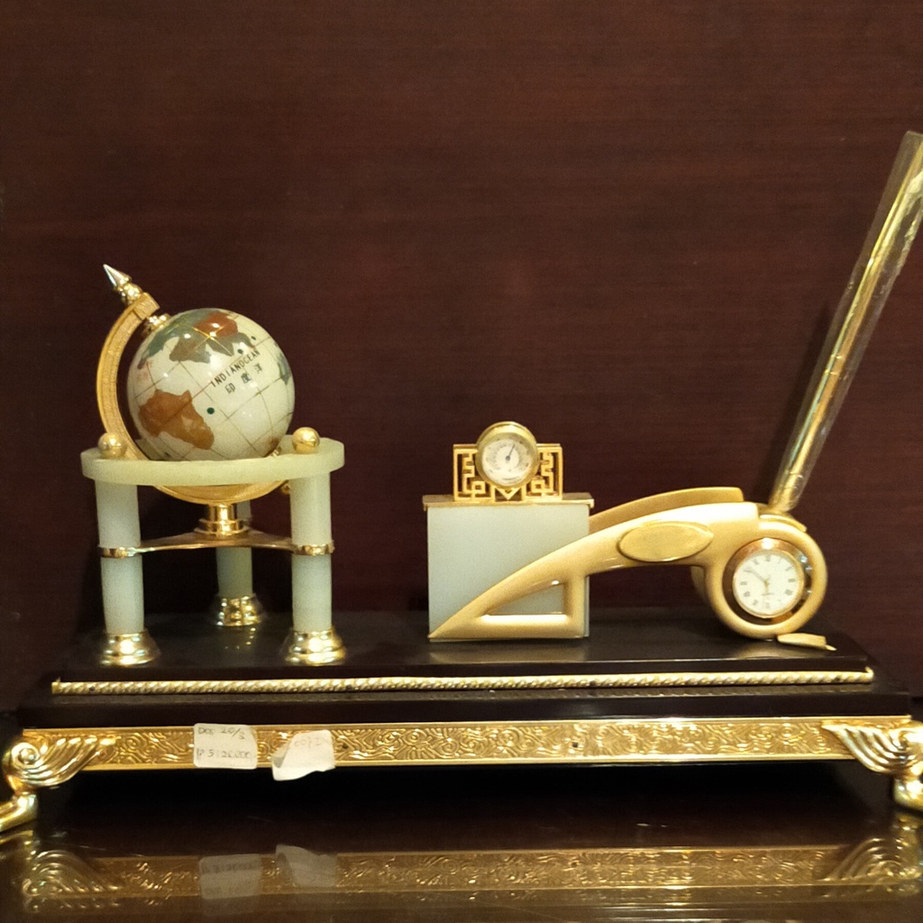 

China Gold Ornament Pen Set Holder CG021