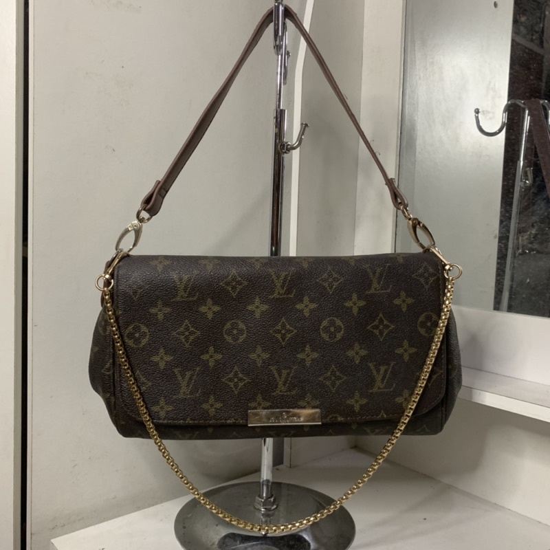 LV FAVORITE SHOULDERBAG PRELOVED
