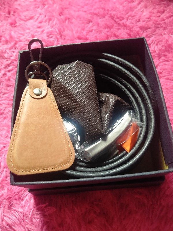 G013 Gantungan Kunci Grafir Custom Segitiga Kulit Sapi Asli 100%