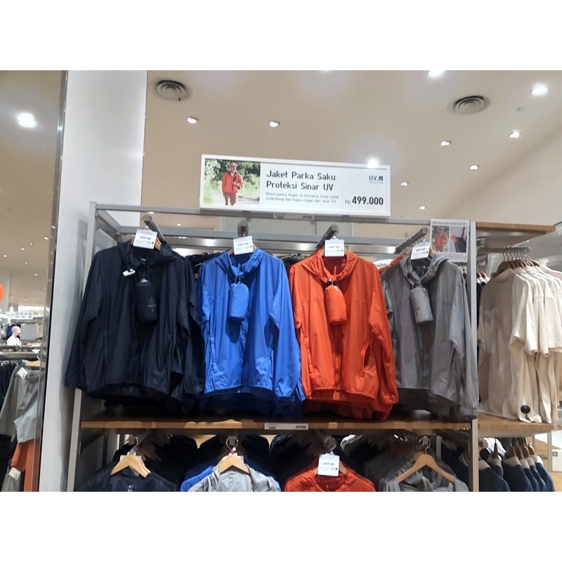 Promo Uniqlo - Men Jaket Parka Saku