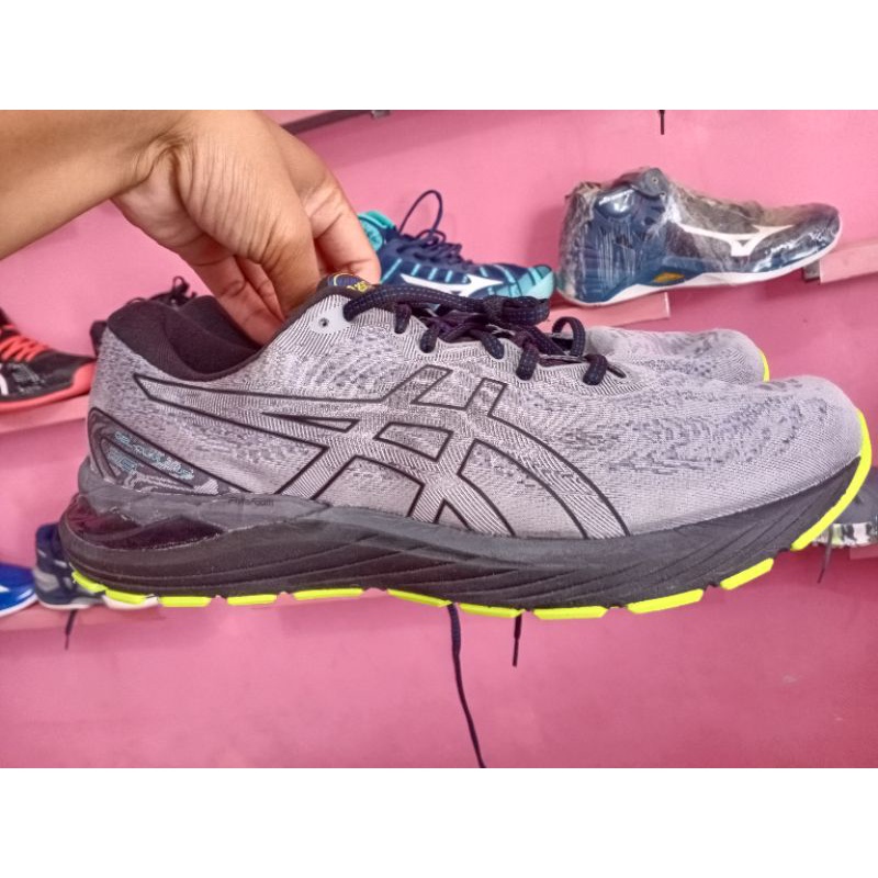 asics gel Cumulus 23 size 45