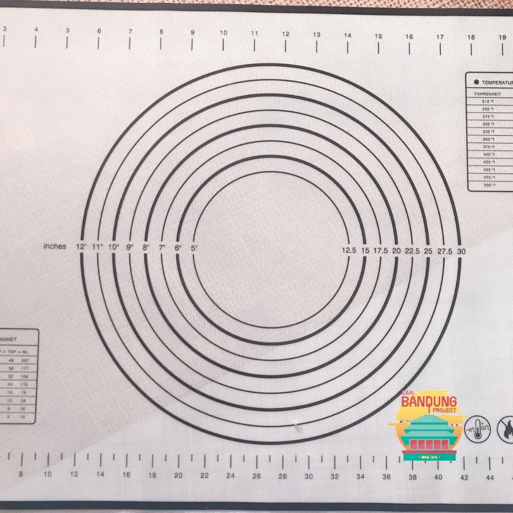 Alas Adonan Besar Silicone Mat Pizza Martabak Dough Cake Anti Panas Merah Hitam 40 x 60 CM
