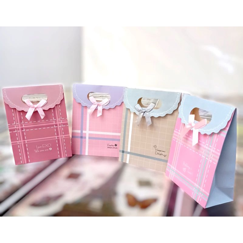

paperbag tebal/paperbag motif /tas kado